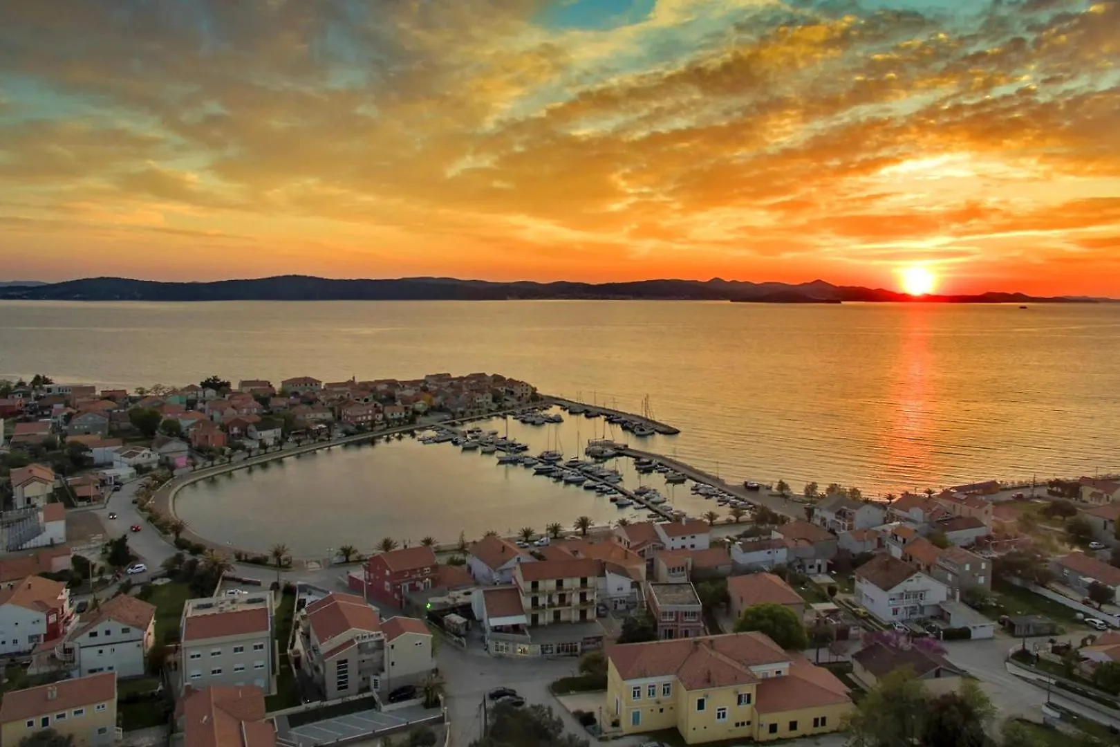 Сasa de vacaciones Holiday House With A Parking Space Bibinje, Zadar - 22783